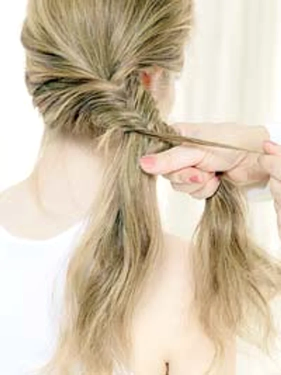 Împletiturile – atât de şic!  (Fotografii: Nivea)