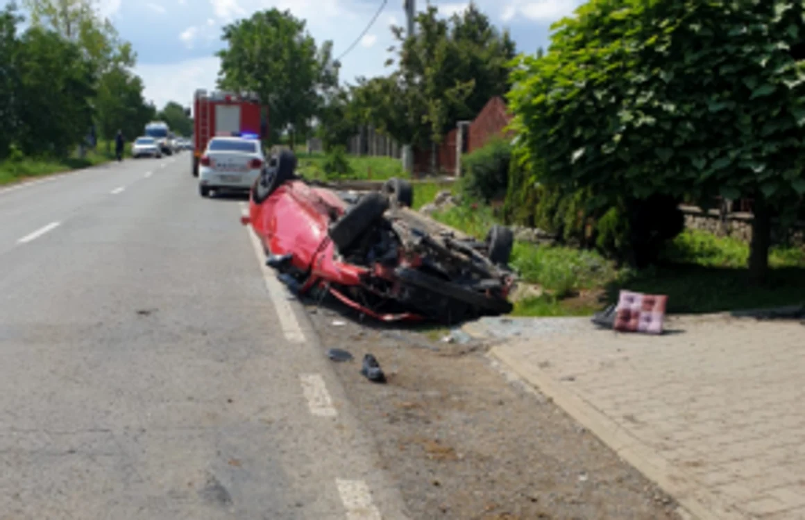 Maşina a fost făcută zob FOTO stiri.botosani.ro