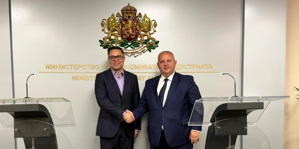 avram gal si ministrul economiei din bulgaria alexander pulev foto FB Avram Gal jpg