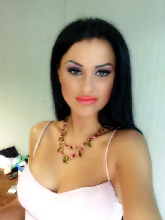 
    Daniela Crudu la păcăneleFoto: Facebook  
