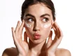 Obiceiuri care imbatranesc tenul  Sursa foto shutterstock 1941572701 jpg