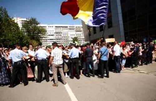 protestatari nunta elena basescu