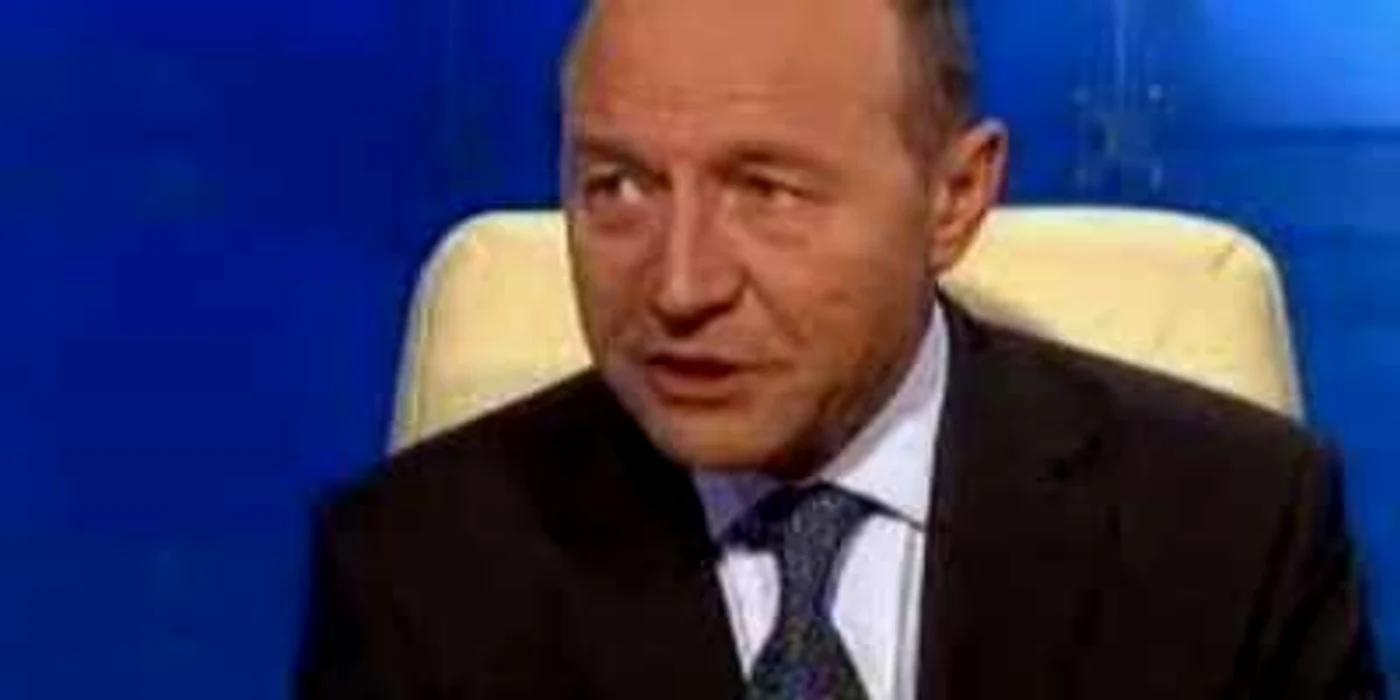 Băsescu: "Întârzierea reducerii aparatului de stat înseamnă costuri"