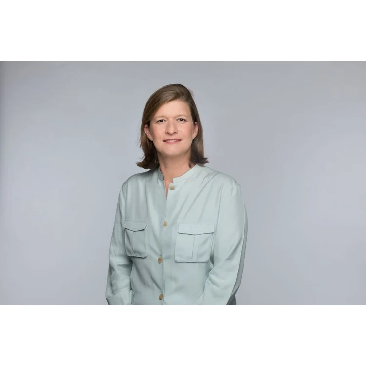 „Radioul creează un cadru pentru dezbatere și dialog între culturi” – interviu cu Cécile MÉGIE, directoarea Radio France Internationale jpeg