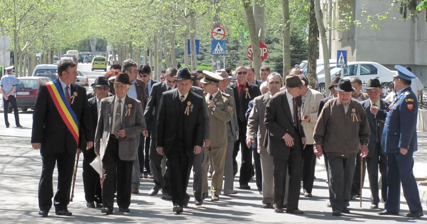 La eveniment au participat şi puţinii veterani de război din Vaslui FOTO