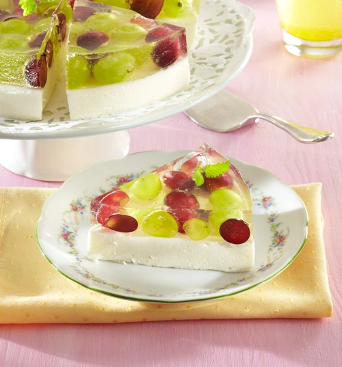 No baked cake with grapes jpeg