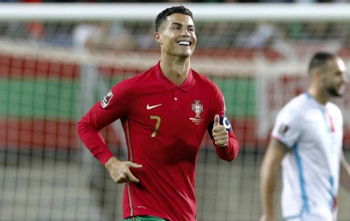 Cristiano Ronaldo este unul dintre cei mai valoroși fotbaliști din istorie (FOTO: EPA)