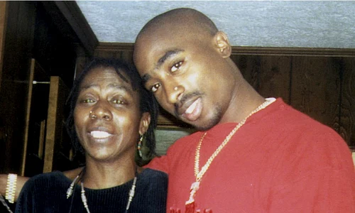 Tupac si mama bun jpeg