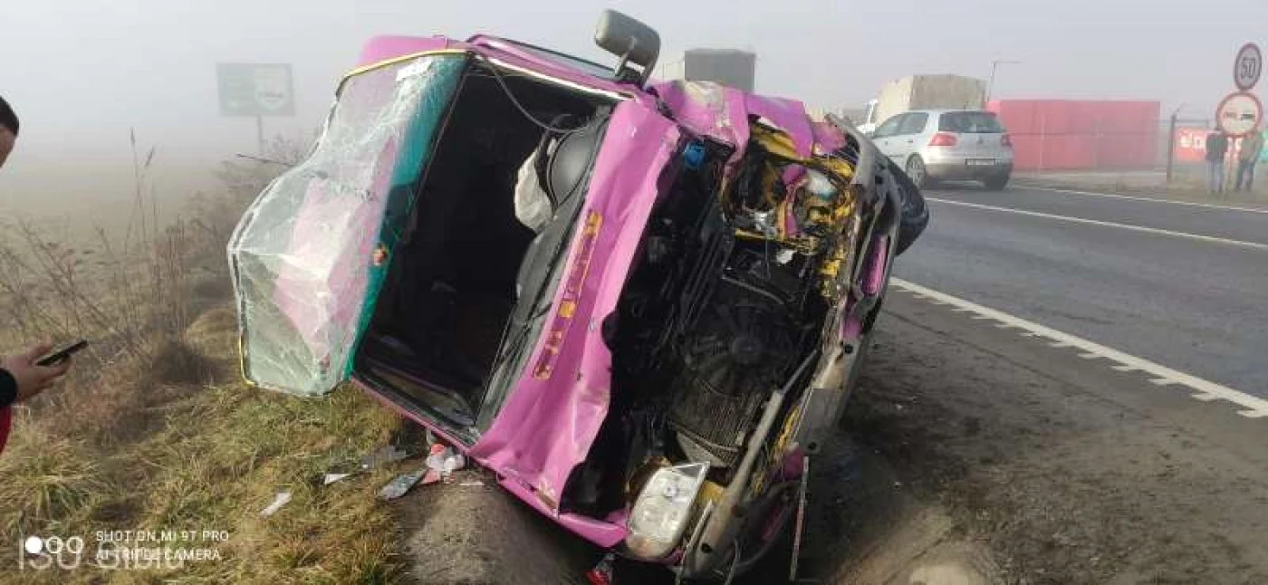 Imagine de la accidentul de lângă Avrig FOTO ISU Sibiu