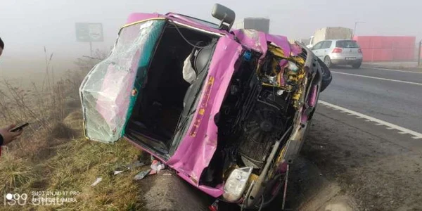 Imagine de la accidentul de lângă Avrig FOTO ISU Sibiu
