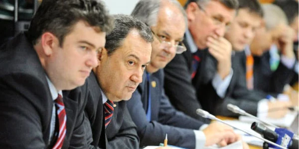 Bugetul a fost adoptat  de comisii şi va fi dezbătut azi în plenul Parlamentului