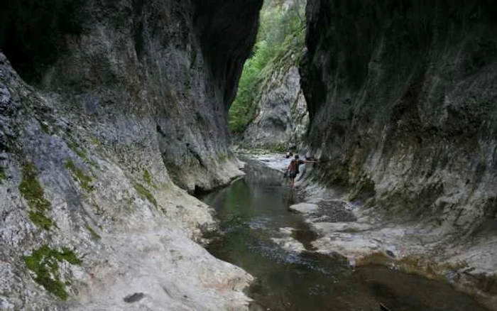 Cheile Râmeţului, principalul obiectiv de atracţie turistică din zonă