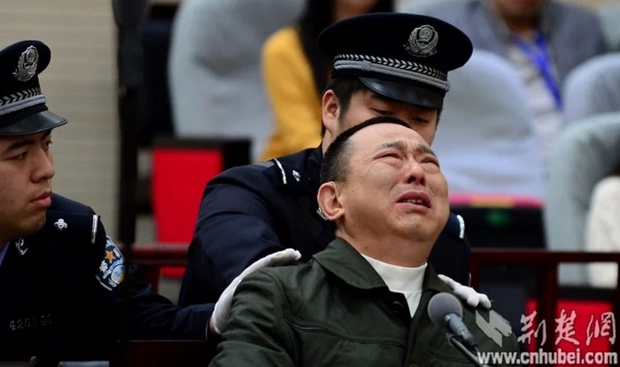 Liu Han a izbucnit în plâns când a auzit că este condamnat la moarte în aprilie 2014 FOTO scmp.com