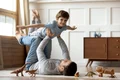 copil cu parinte shutterstock 1894279522 jpg