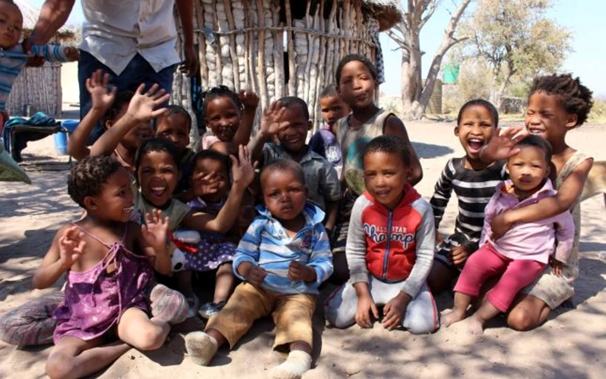 tanar voluntar alba Namibia