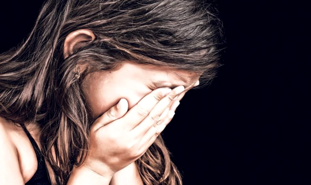Un bărbat de 70 de ani, reţinut după ce ar fi violat o fetiţă de opt ani FOTO: Arhivă