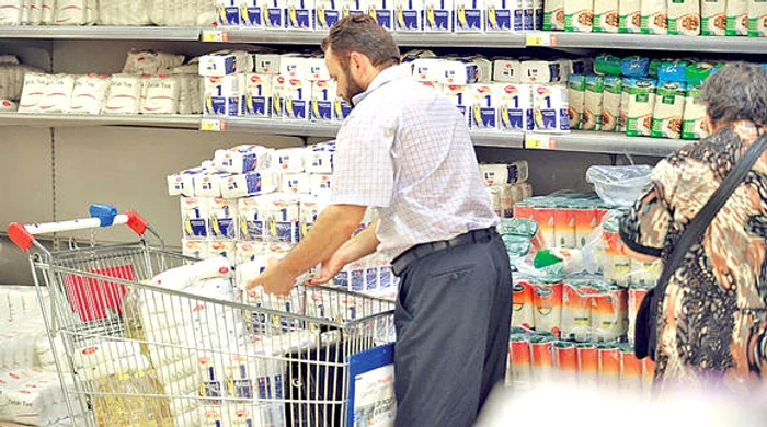 
    TVA 9%: Ieri (1 iunie) a fost prima zi de ieftinire TVA 9%, iar clienții au năvălit în magazine  