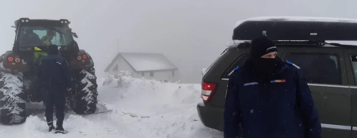 Operaţiuni de salvare pe bandă rulantă din zonele montane ale Vâlcii, de la începutul anului Foto Adevărul - credit IJJ Vâlcea