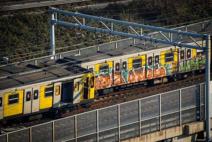 Accident de tren metrou in Napoli Italia FOTO  EPA-EFE / Cesare Aabbate