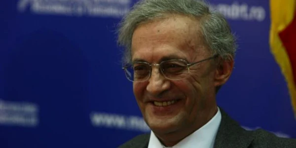 Preşedintele Colegiului Medicilor, Vasile Astărăstoae, crede că Ministerul Sănătăţii s-a trezit cu bomba în mână.