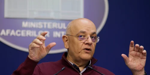 Raed Arafat conferinta dupa explozia blocului din Rahova  Foto Inquam Photos  Octav ganea (4) jpg