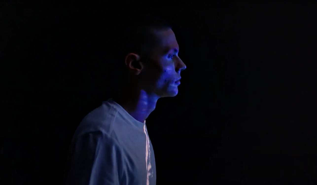 David Popovici se implică în cauze caritabile (FOTO: Captură Youtube)