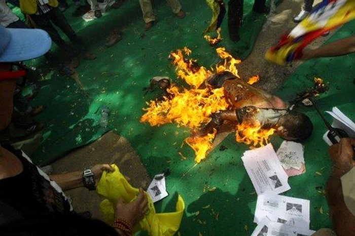 Şi-a dat foc (foto:AFP)