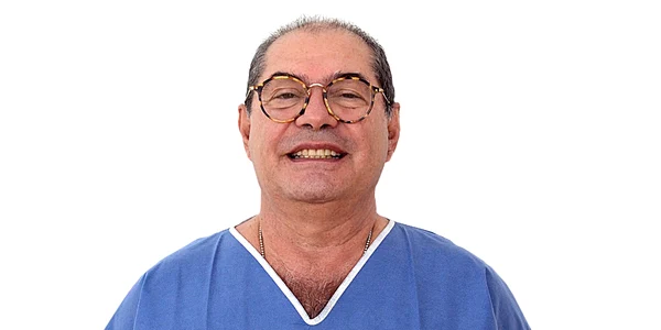 Conf  Dr  Nicolae Poiana, Doctor în științe medicale, Medic primar Obstetrică – Ginecologie și Chirurgie Oncologică, Spitalul Clinic Sanador  jpeg