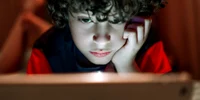 copil ecran shutterstock1 jpg