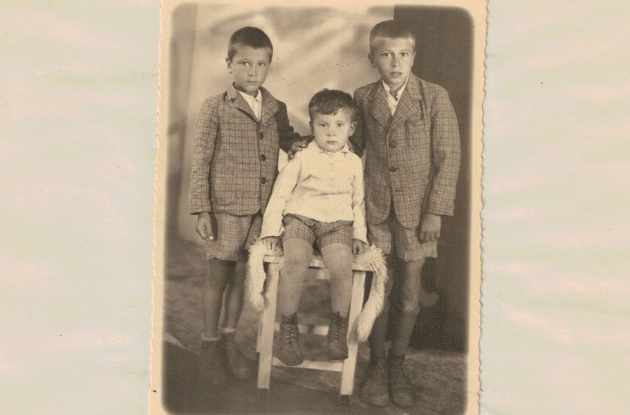 Povestea tristă a trei copii români „repatriați“ în URSS în 1949. Au fost predați rușilor prin proces-verbal FOTO