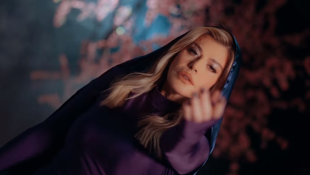 Loredana, surpriză pentru fani de sărbători. Noua melodie, lansată de artistă VIDEO