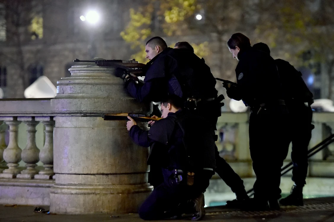 Trei polițiști au fost răniți în timpul unei operațiuni antiteroriste desfășurate în Bruxellesfoto: Getty