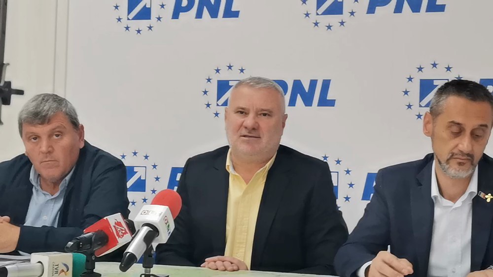 Vicepreședinte PNL: „Să-i spun domnului Ciolacu că una vorbește și alta fumează?”. De ce alianța AUR - PNL e bună și alianța AUR-PSD nu