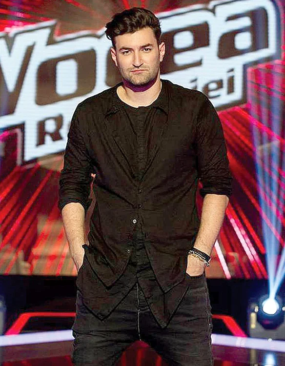 
    Smiley rămâne la  ”Vocea României”  și la ”Românii au talent”  