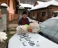 Voluntari la Horezu din grupul de sprijin format în timpul pandemiei de coronavirus Foto Adevărul