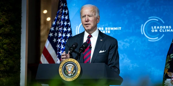Joe Biden luand cuvantul la summitul sau international privind climatul FOTO EPA-EFE