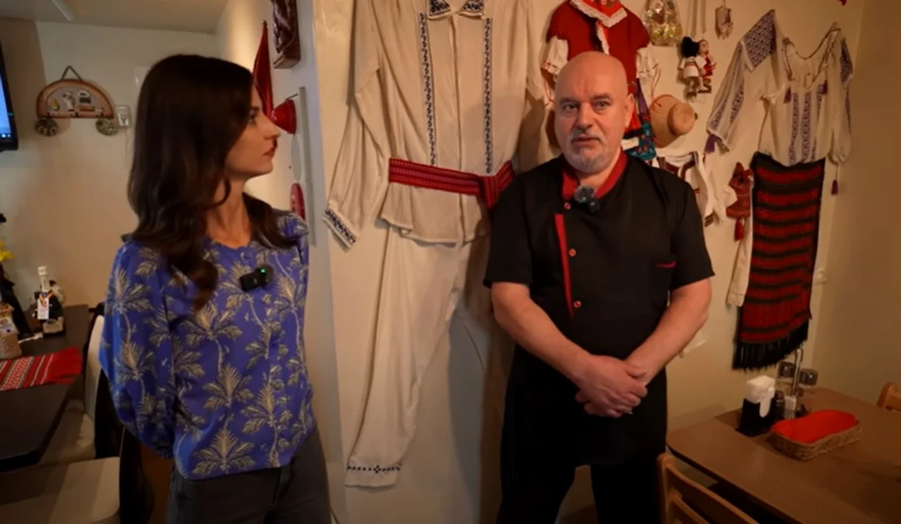 Restaurantul este în stil tradițional românesc Captură Video: HaiHui în doi