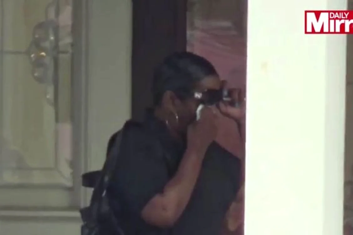 Tina, sora lui Bobby Brown, plânge la spitalul unde este internată fiica lui