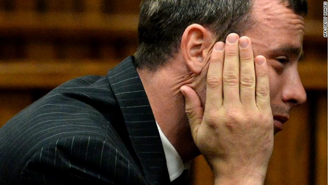 
    Reeva Steenkamp şi Oscar Pistorius  