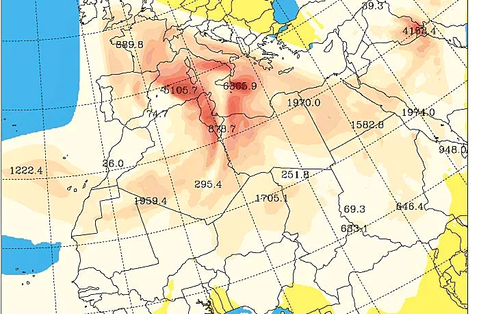 Norul de praf roşiatic  a intrat de luni în Europa