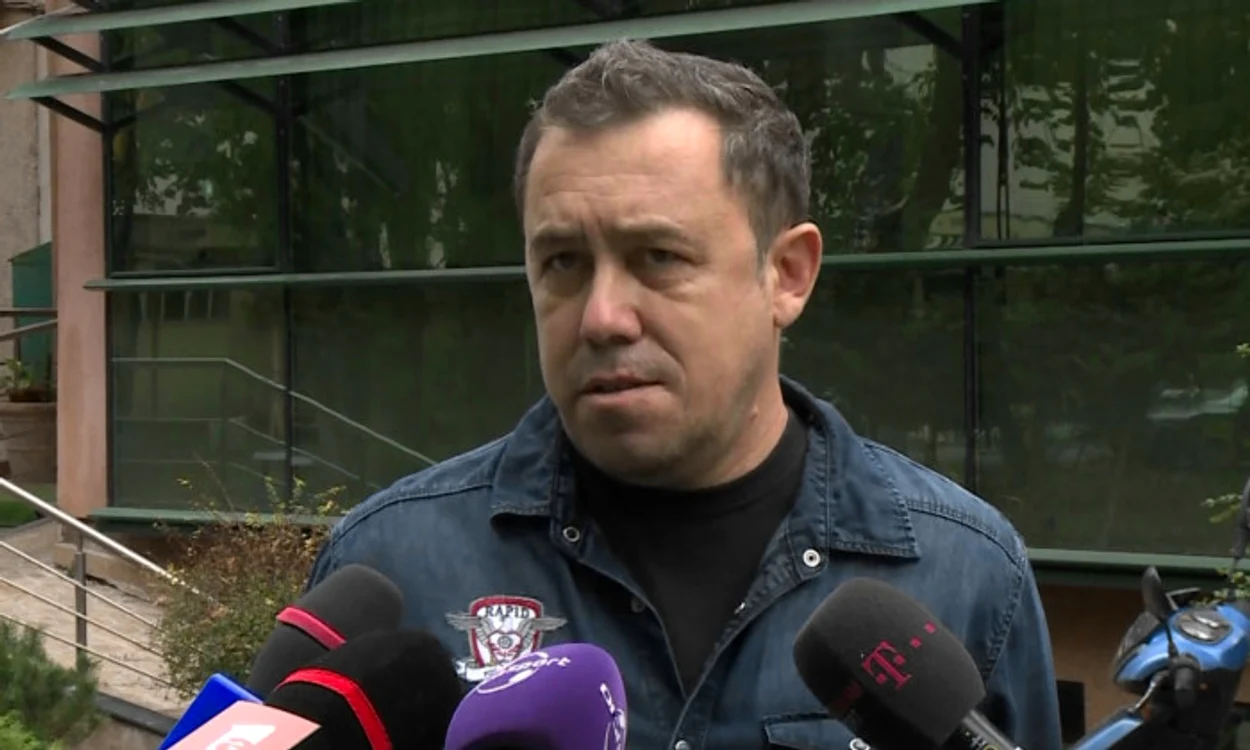 Lucian Ionescu se ocupă cu invitațiile la sărbătoarea Centenarului Rapidului. Captură DigiSport