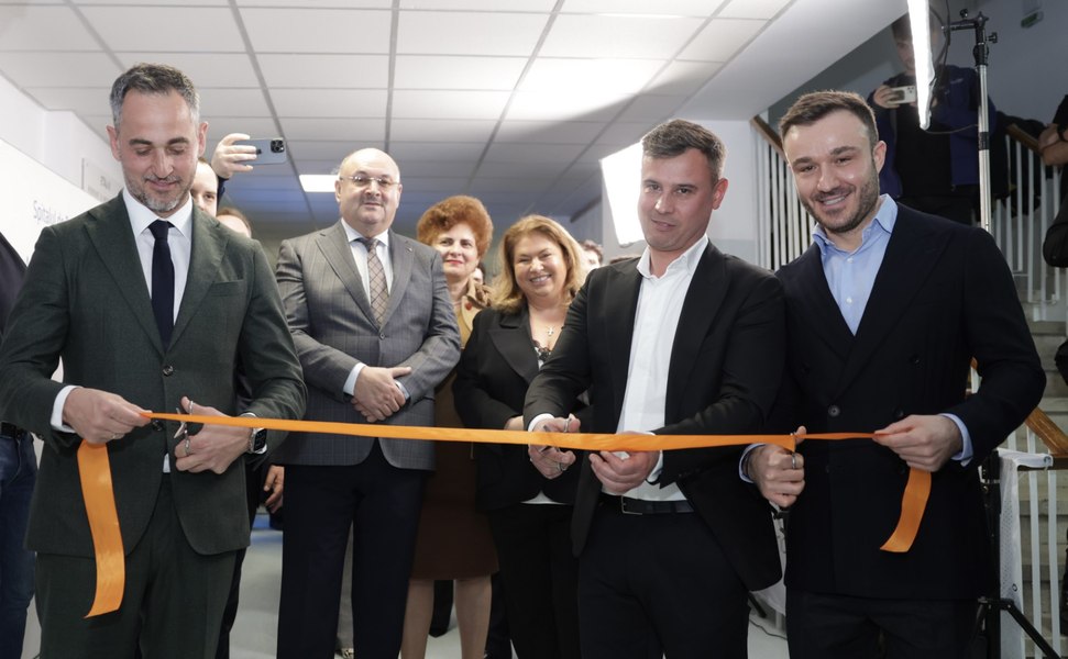 Fundația Kaizen se lansează în România și contribuie cu 350.000 de euro la renovarea secției destinate cazurilor grave din cadrul Spitalului de Pediatrie din Pitești