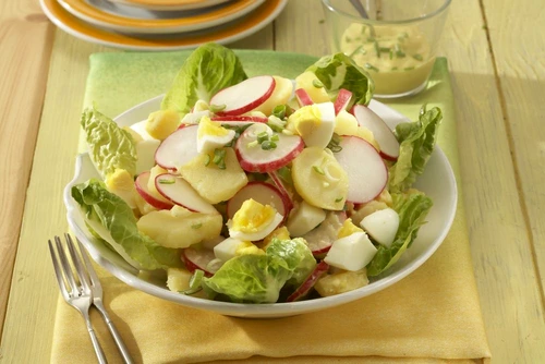 salata de cartofi cu ridichi jpeg