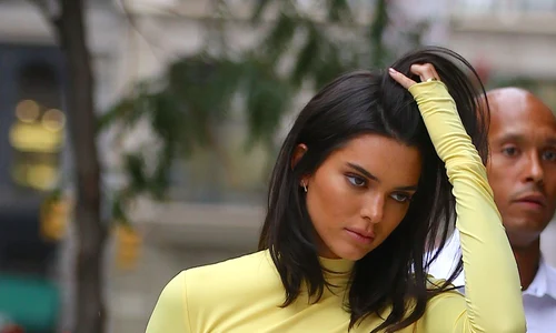 Kendall Jenner arrive à l'appartement de G Hadid à New York jpeg
