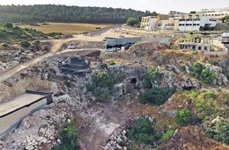 Peștera preistorică descoperită lângă Fureidis, în nordul Israelului (© Emil Aladjem / Israel Antiquities Authority)