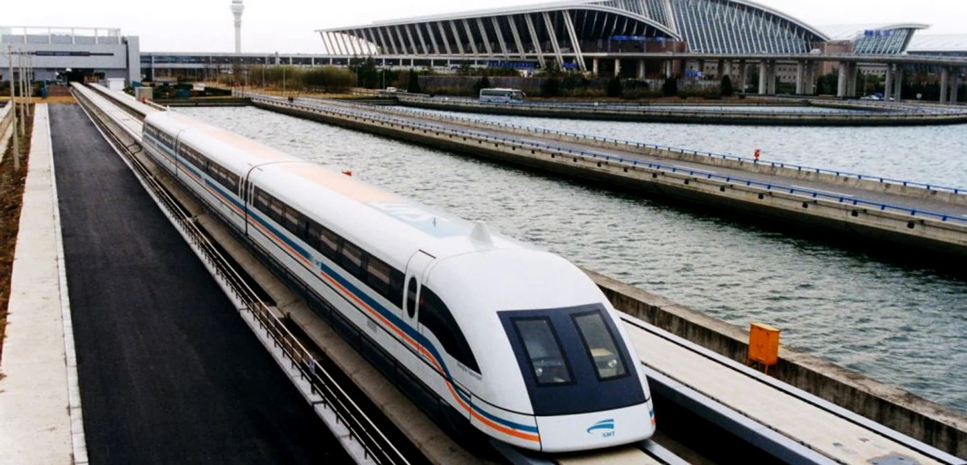 Cel mai rapid tren din lume este Shanghai Maglev