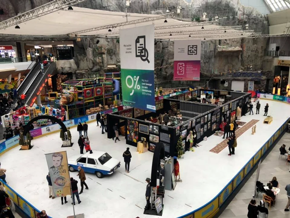 
    Muzeul Kitschului s-a mutat, în următoarele luni, pe patinoarul unui mall din Capitalăfoto: Facebook Muzeul Kitschului  