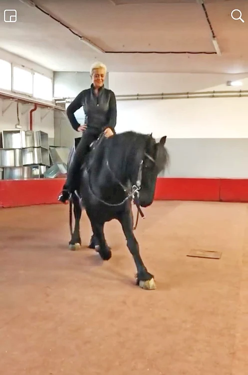 Click! vă prezintă fotografii de la repetiţii