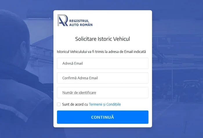 Imediat ce intri în aplicația Istoric Vehicul trebuie să-ți introduci adresa de mail