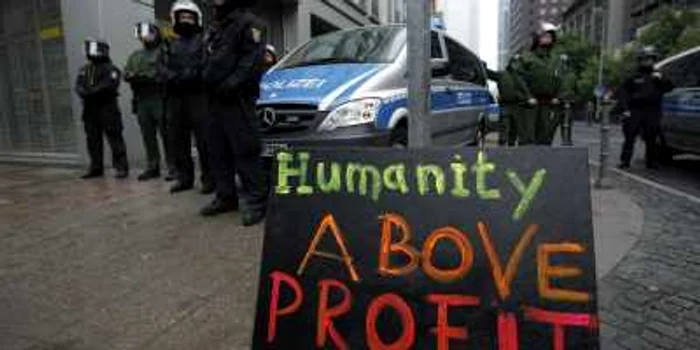 Străzile din Frankfurt au fost ocupate de protestatari.  FOTO: Reuters
